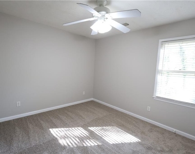 185 White Pines Drive - Photo Thumbnail 18