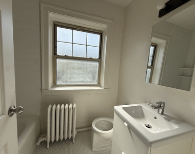 5309 N Winthrop Avenue - Photo Thumbnail 6