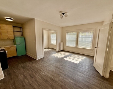 5309 N Winthrop Avenue - Photo Thumbnail 1