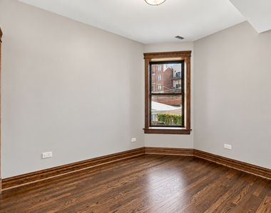 5847 N Magnolia Avenue - Photo Thumbnail 12