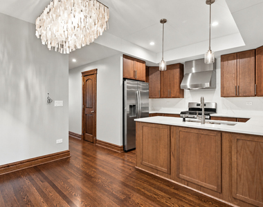 5847 N Magnolia Avenue - Photo Thumbnail 7