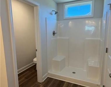 204 Strawberry Lane - Photo Thumbnail 21