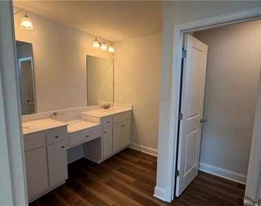 204 Strawberry Lane - Photo Thumbnail 18