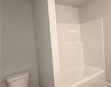 204 Strawberry Lane - Photo Thumbnail 26