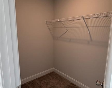 204 Strawberry Lane - Photo Thumbnail 17