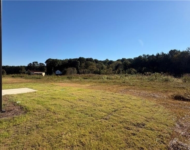 204 Strawberry Lane - Photo Thumbnail 31