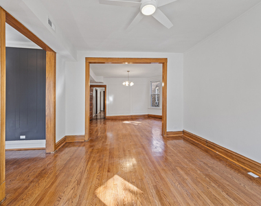 3122 W Fullerton Street - Photo Thumbnail 4