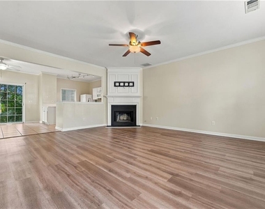 36 Highoak Drive Ne - Photo Thumbnail 1