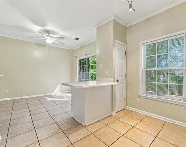 36 Highoak Drive Ne - Photo Thumbnail 7