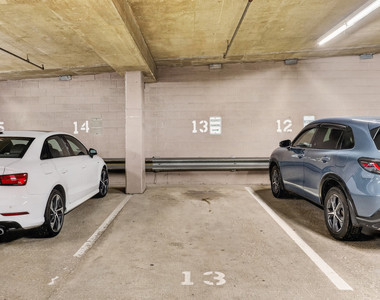 401 E Ontario Street - Photo Thumbnail 32
