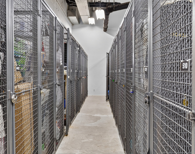 401 E Ontario Street - Photo Thumbnail 30