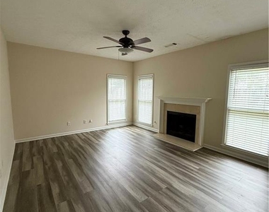 4250 Ivy Run Circle - Photo Thumbnail 3