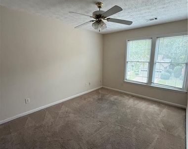 4250 Ivy Run Circle - Photo Thumbnail 13