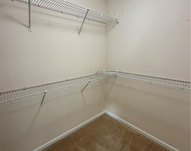 4250 Ivy Run Circle - Photo Thumbnail 9