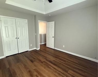 4844 Tangerine Circle - Photo Thumbnail 13