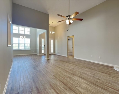 4332 Beaverton Circle - Photo Thumbnail 2
