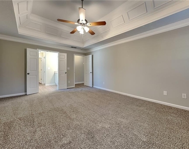 4332 Beaverton Circle - Photo Thumbnail 8