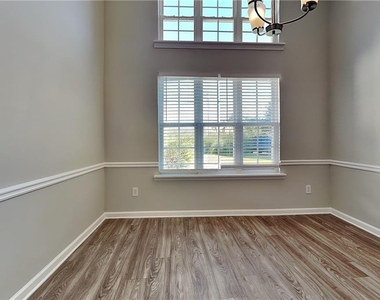 4332 Beaverton Circle - Photo Thumbnail 7