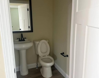 375 Grand Oak Lane - Photo Thumbnail 4