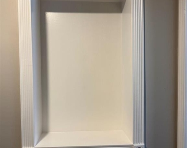 2179 Executive Drive - Photo Thumbnail 4