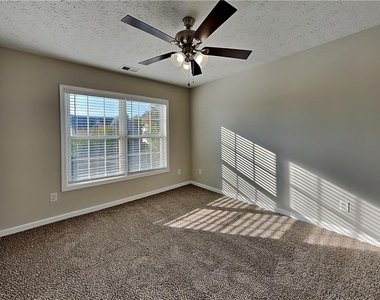 845 Clairidge Lane - Photo Thumbnail 13