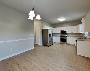 845 Clairidge Lane - Photo Thumbnail 7