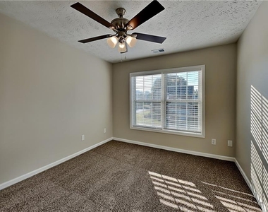 845 Clairidge Lane - Photo Thumbnail 16