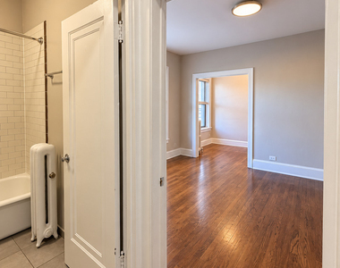 823 W Buena Avenue - Photo Thumbnail 11