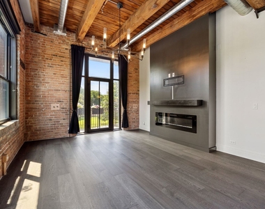 1600 S Jefferson Street - Photo Thumbnail 4