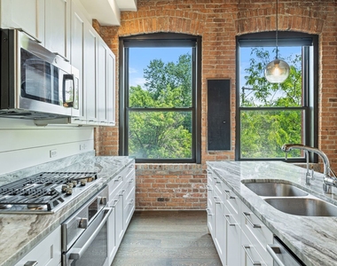 1600 S Jefferson Street - Photo Thumbnail 9