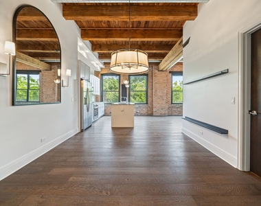 1600 S Jefferson Street - Photo Thumbnail 7