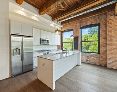1600 S Jefferson Street - Photo Thumbnail 8