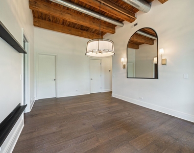 1600 S Jefferson Street - Photo Thumbnail 6