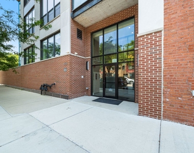 1600 S Jefferson Street - Photo Thumbnail 1
