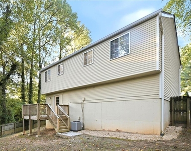 5131 Rockborough Trail - Photo Thumbnail 13