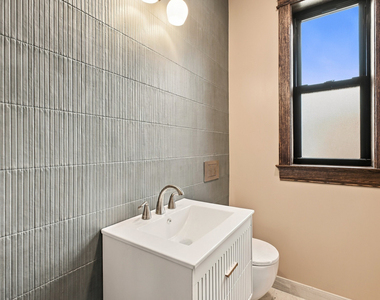 5847 N Magnolia Avenue - Photo Thumbnail 11