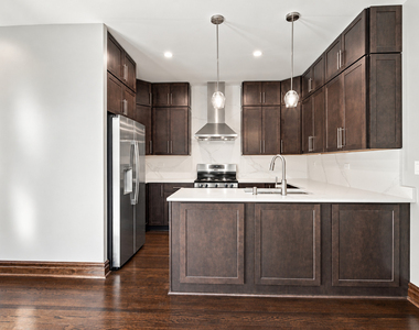 5847 N Magnolia Avenue - Photo Thumbnail 8