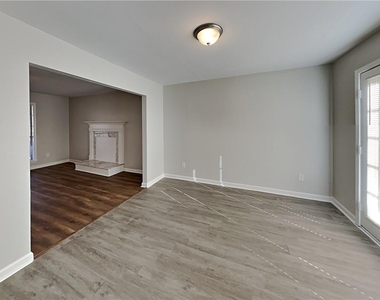 2979 Bayberry Court - Photo Thumbnail 3