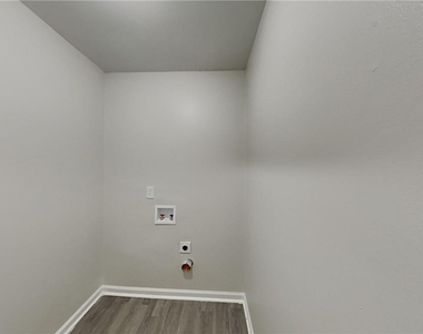 2979 Bayberry Court - Photo Thumbnail 11