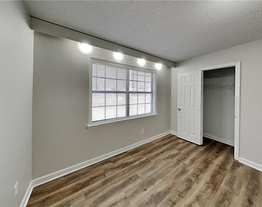 2979 Bayberry Court - Photo Thumbnail 10