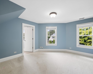 360 N Oak Street - Photo Thumbnail 15