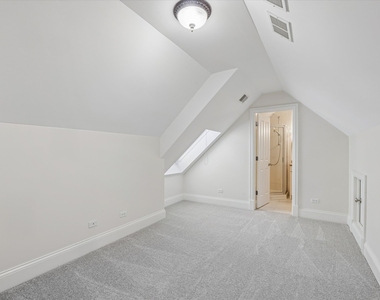 360 N Oak Street - Photo Thumbnail 20