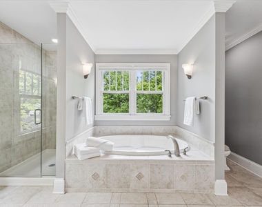 360 N Oak Street - Photo Thumbnail 13