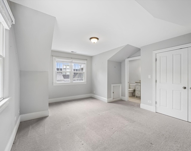 360 N Oak Street - Photo Thumbnail 17