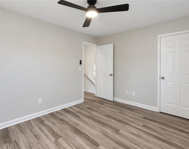 3821 River Road - Photo Thumbnail 14
