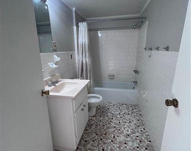 3200 Rockport Court - Photo Thumbnail 11