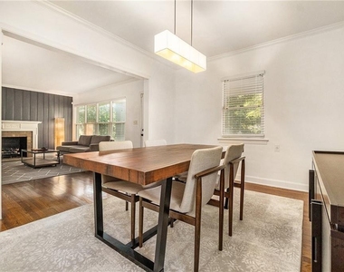 526 Rock Springs Road Ne - Photo Thumbnail 10