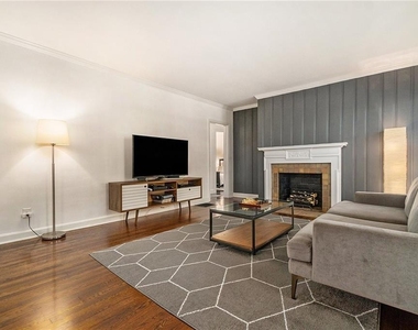 526 Rock Springs Road Ne - Photo Thumbnail 7