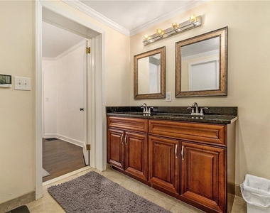 526 Rock Springs Road Ne - Photo Thumbnail 17