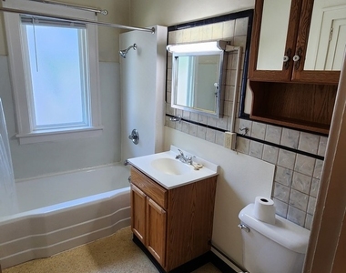 659 S Greenwood Avenue - Photo Thumbnail 5
